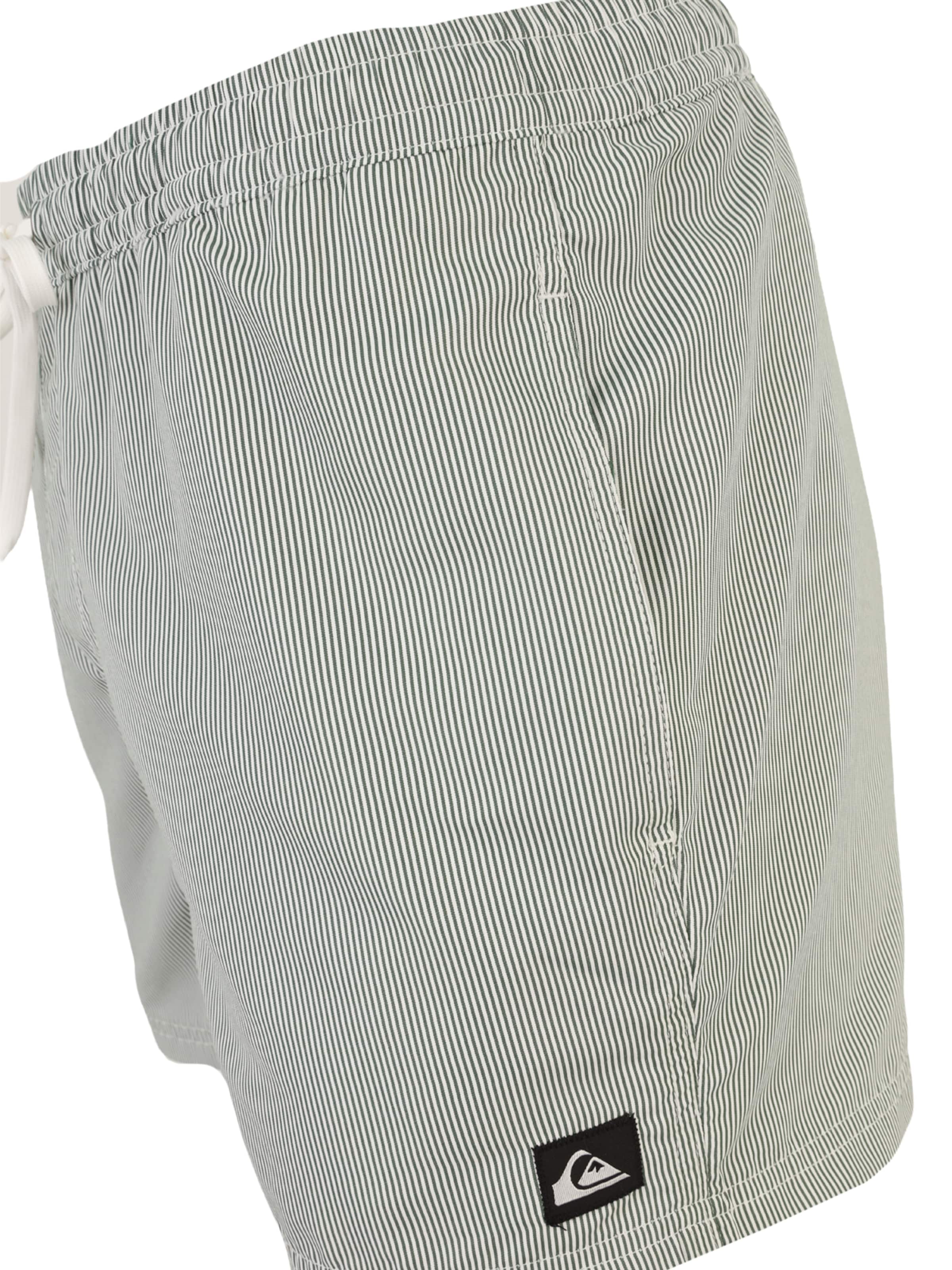 QUIKSILVER Rövid fürdőnadrágok 'DELUXE 1' - zöld