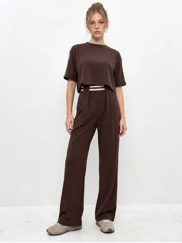 Pantalons de tailleur Bianco Lucci en marron