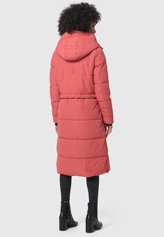 MARIKOO Płaszcz zimowy 'Ayumii' w kolorze różowy
