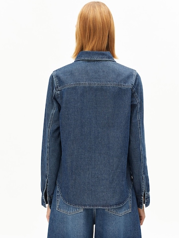 Chemisier ARMEDANGELS en bleu