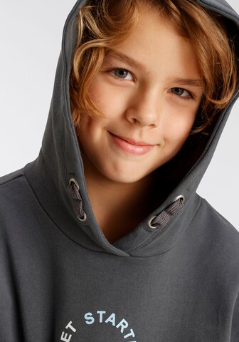 Kidsworld Sweatshirt in Grey