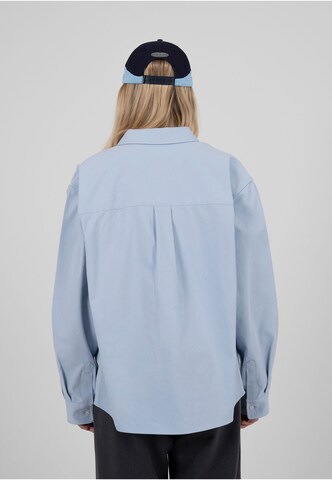 Prohibited - Ajuste confortable Camisa en azul