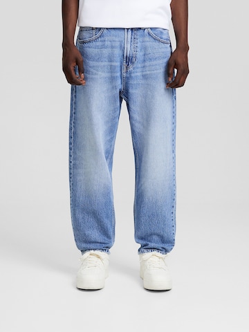 Bershka Loosefit Jeans in Blauw: voorkant