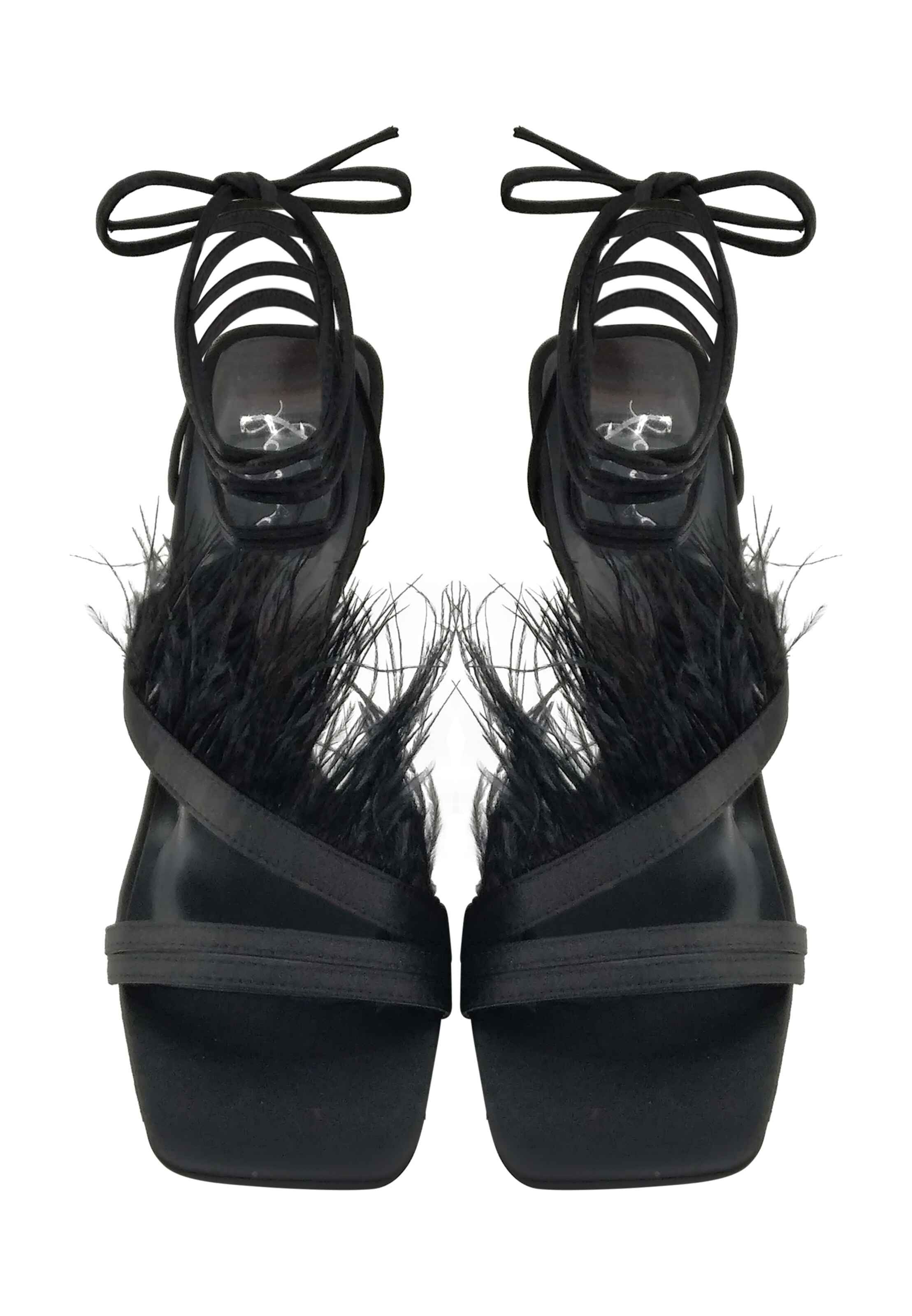 juoda faina Sandalai