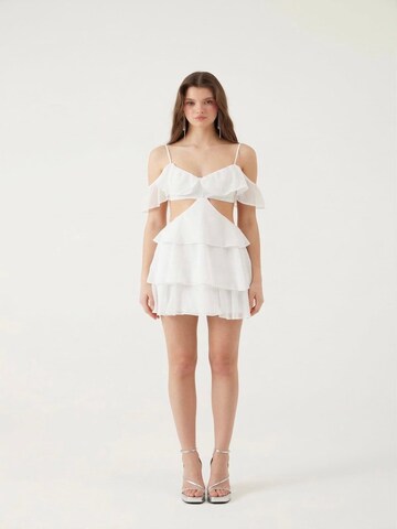 HOLLY LOLLY Dress in White: front