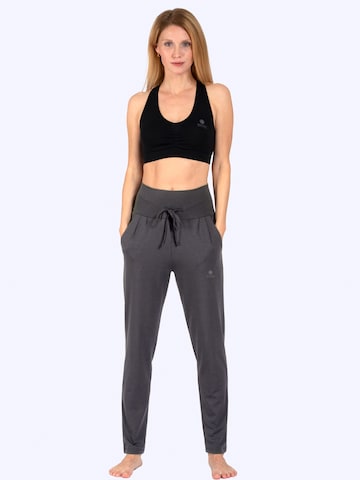 Magadi Regular Workout Pants 'Susan' in Grey