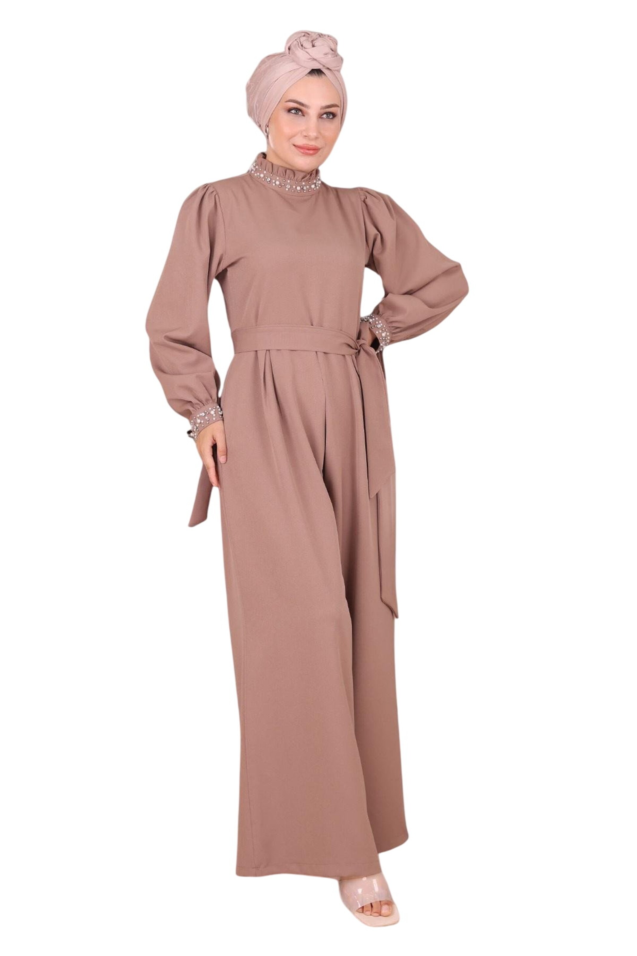 MODAMIHRAM Jumpsuit in Bruin: voorkant