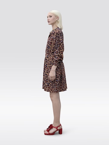 Lola Casademunt Puseromekko värissä ruskea