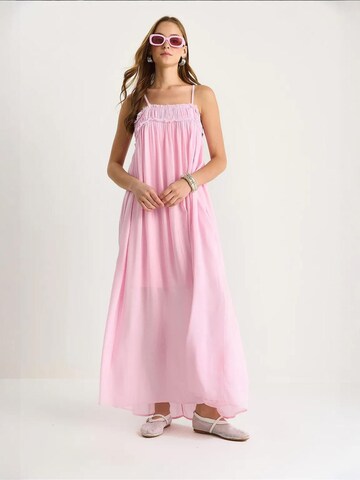 Bianco Lucci Kleid in Pink