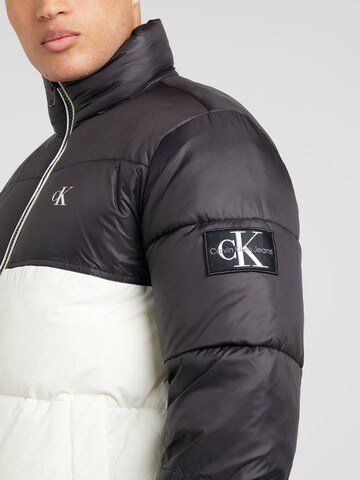 Calvin Klein Jeans - Casaco meia-estação em branco