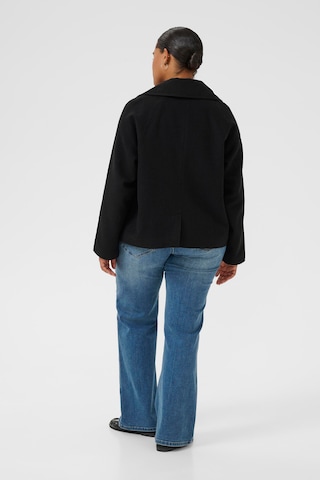 Veste mi-saison 'Nanny' KAFFE CURVE en noir