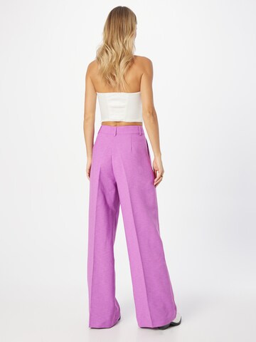 Wide Leg Pantalon à plis 'Tracy' Nasty Gal en violet