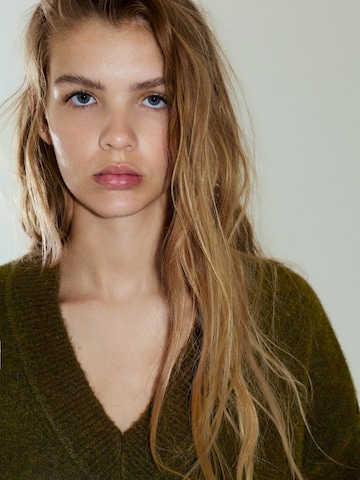 Pull&Bear Sweater in Green