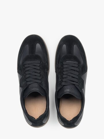 Estro Sneakers laag '09-4705' in Zwart