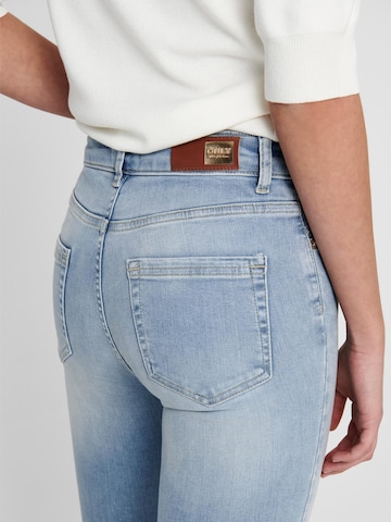 Skinny Jean 'Blush' ONLY en bleu