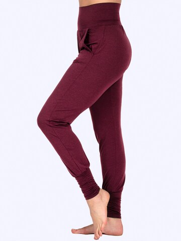 Magadi Regular Workout Pants 'Paula' in Red