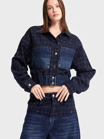 Veste mi-saison 'Bomber Denim Jacket' IT'S BASIC en bleu : devant