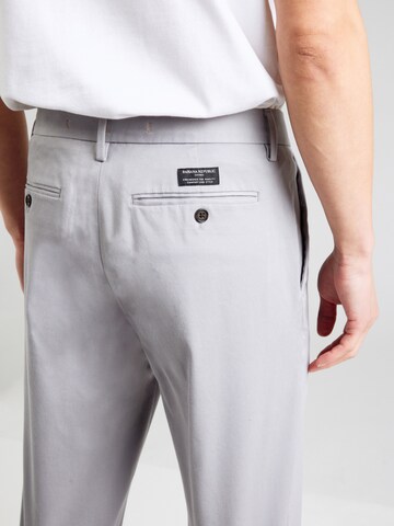 Banana Republic Slimfit Chino in Grijs