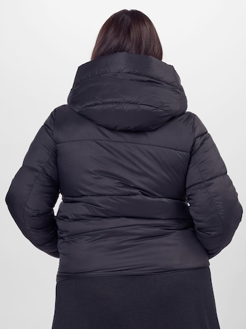 Vero Moda Curve Zimní bunda 'Upsala' – černá