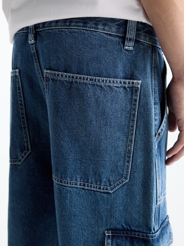 Loosefit Jeans cargo di Pull&Bear in blu