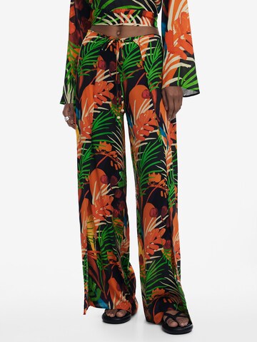 Regular Pantalon Desigual en noir : devant