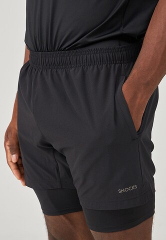 SNOCKS Regular Sportbroek in Zwart
