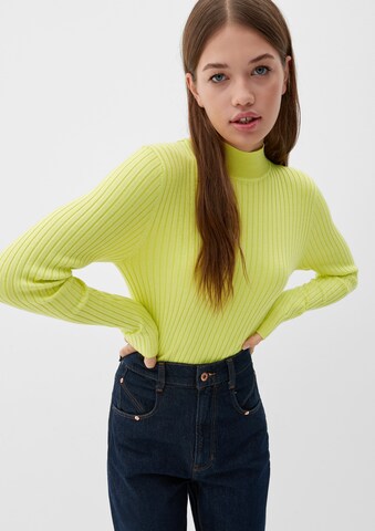 Pull-over QS en vert : devant