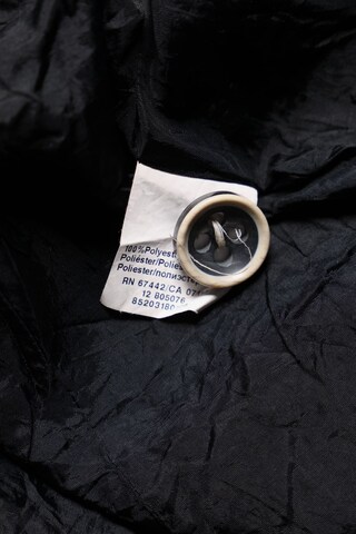 Yorn Jacket & Coat in L in Black
