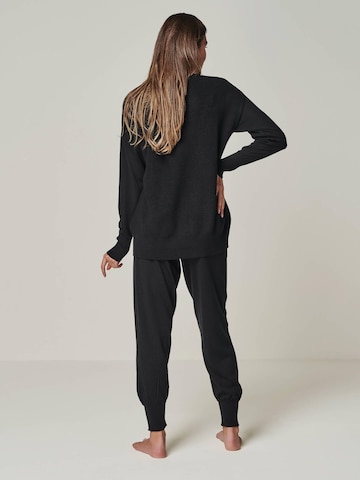 YOU LOOK PERFECT Pullover 'BELLA' in Schwarz