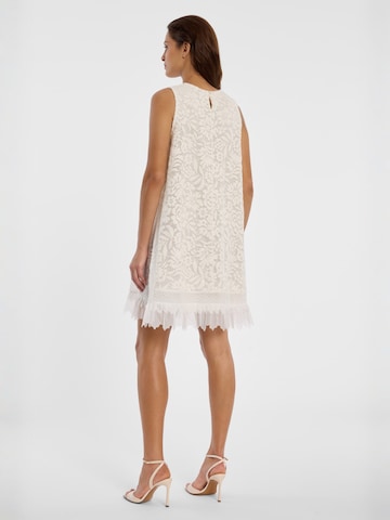Ana Alcazar Dress 'Dalin' in White