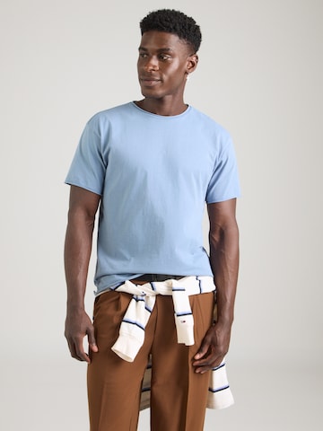 T-Shirt 'SEASONAL CORE' SCOTCH & SODA en bleu : devant