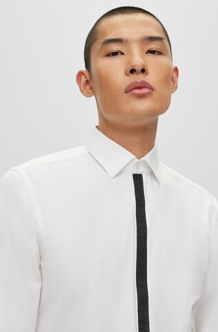 Slim fit Camicia 'Keidi' di HUGO in bianco