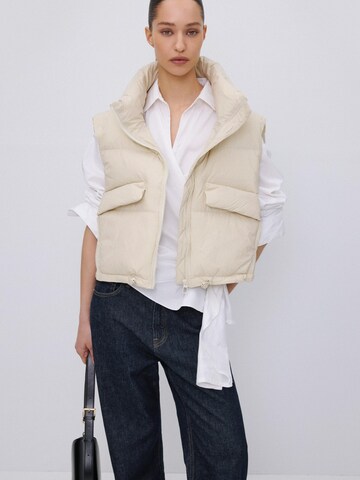 Gilet '83101' di Estro in beige