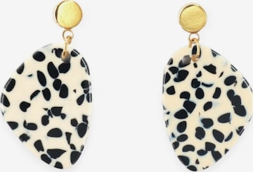 Fräulein Wunder Earrings 'Acetat Amy' in Beige: front