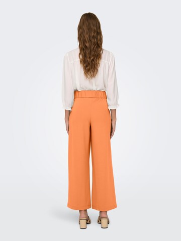 Wide leg Pantaloni con pieghe 'Geggo' di JDY in arancione