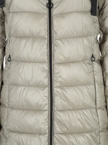 ESPRIT Winter Coat in Green