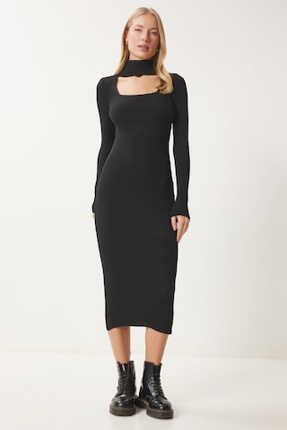 Happiness İstanbul Kleid in Schwarz: Vorderseite