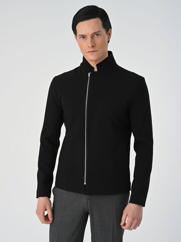 Antioch Between-season jacket in Black