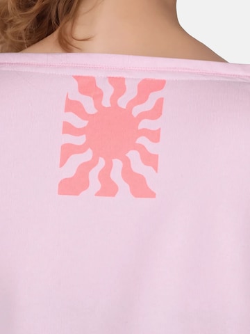 salzhaut Shirt 'UNNERWEGS' in Roze