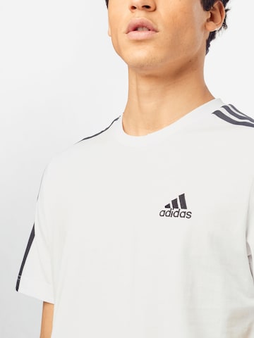 ADIDAS SPORTSWEAR - Camisa funcionais 'Essentials 3-Stripes' em branco
