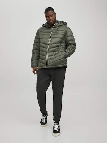 Veste mi-saison 'Hero' Jack & Jones Plus en vert