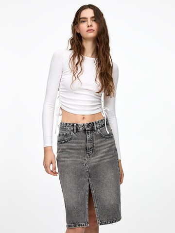 Pull&Bear Skirt in Grey: front