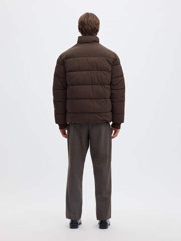 SELECTED - Chaqueta de invierno en marrón