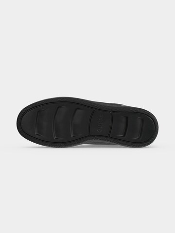 GUESS - Zapatillas deportivas bajas 'WELYAR' en negro