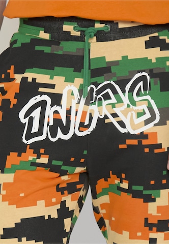 Dangerous DNGRS Regular Shorts in Orange
