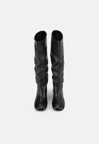 VAGABOND SHOEMAKERS - Bota 'LIVIA' em preto