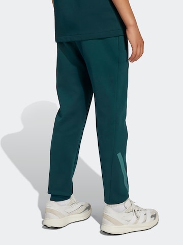 ADIDAS SPORTSWEAR Конический (Tapered) Спортивные штаны 'Z.N.E.' в Зеленый