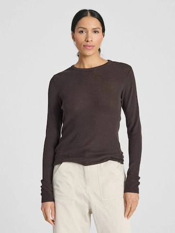 Pullover 'Freja' di Gai+Lisva in marrone: frontale