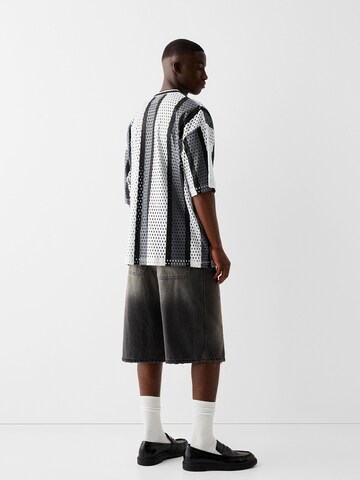 Bershka Shirt in Zwart