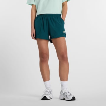 new balance Regular Sportbroek 'Trackside Woven Short' in Groen: voorkant